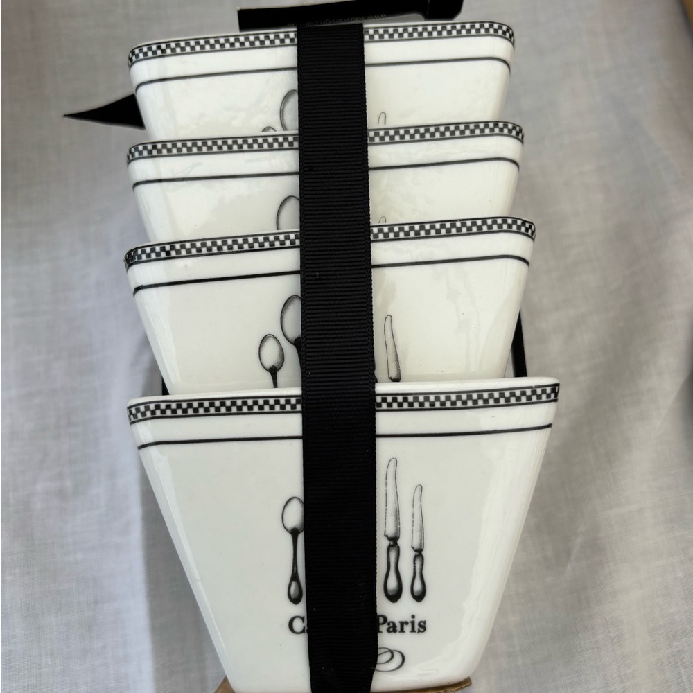 Chic Parisian White and Black Bowls Set great for dipping.